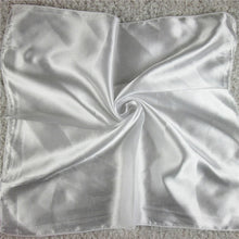 Load image into Gallery viewer, New 50*50 Elegant Spring Printed Silk Scarf
