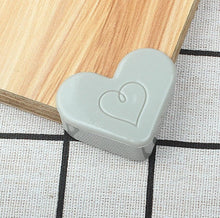 Cargar imagen en el visor de la galería, Baby Safety L Shape Transparent Protector