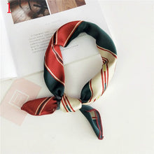 画像をギャラリービューアに読み込む, Fashion Polka Dot Leopard Silk Scarf