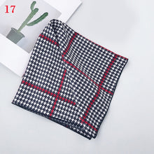 画像をギャラリービューアに読み込む, Fashion Polka Dot Leopard Silk Scarf