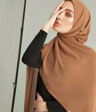 Charger l'image dans la galerie, Women Plain Bubble Chiffon Hijab Scarf Head Wraps
