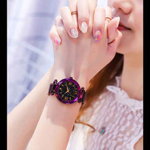 Kép betöltése a galériamegjelenítőbe: Luxury Starry Sky Women Watches
