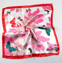 Kép betöltése a galériamegjelenítőbe: New 50*50 Elegant Spring Printed Silk Scarf
