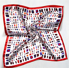 Kép betöltése a galériamegjelenítőbe: New 50*50 Elegant Spring Printed Silk Scarf
