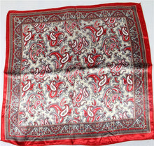 Kép betöltése a galériamegjelenítőbe: New 50*50 Elegant Spring Printed Silk Scarf
