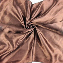 Kép betöltése a galériamegjelenítőbe: New 50*50 Elegant Spring Printed Silk Scarf
