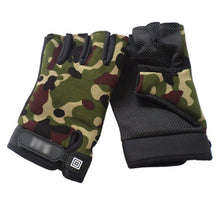 Kép betöltése a galériamegjelenítőbe: Camouflage Tactical Gloves
