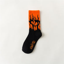 将图片加载到图库查看器，Black White Cotton Socks AB Side Don&#39;t Follow Me I&#39;m Lost Creative Unisex Socks
