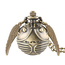 Charger l&#39;image dans la galerie, Luxury Smooth Golden Snitch Ball Quartz Pocket Watch
