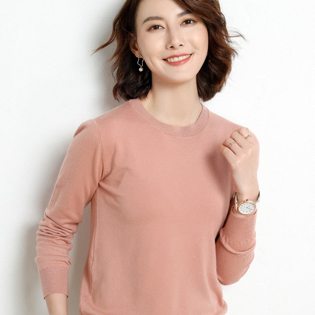 Emphasizing simplicity Ladies Knitted Sweater