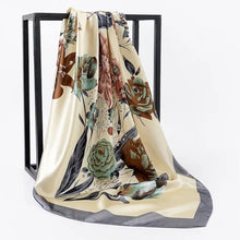 Kép betöltése a galériamegjelenítőbe: Women Fashion Print Silk Satin Scarf
