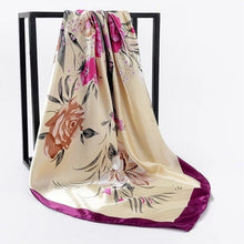 Kép betöltése a galériamegjelenítőbe: Women Fashion Print Silk Satin Scarf
