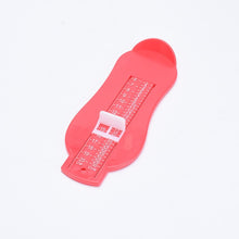 Kép betöltése a galériamegjelenítőbe: Infant Foot Measuring Ruler
