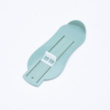 Kép betöltése a galériamegjelenítőbe: Infant Foot Measuring Ruler
