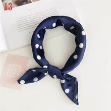 将图片加载到图库查看器，Fashion Polka Dot Leopard Silk Scarf
