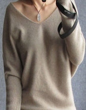 Kép betöltése a galériamegjelenítőbe: Cashmere sweaters fashion sexy V-neck
