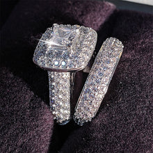 Kép betöltése a galériamegjelenítőbe: Luxury couple Ring Set
