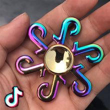 Charger l&#39;image dans la galerie, Whale Tri Fidget Hand Spinner
