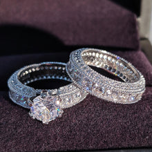 Kép betöltése a galériamegjelenítőbe: Luxury couple Rings set
