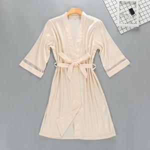 Delicate and feminine Bathrobe