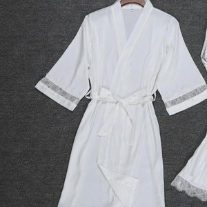 Delicate and feminine Bathrobe