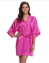 Kép betöltése a galériamegjelenítőbe: A sophisticated and alluring look Silk Bathrobe
