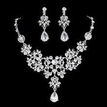 Kép betöltése a galériamegjelenítőbe: Crystal Wedding Bridal Jewelry Sets
