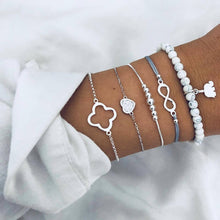 Kép betöltése a galériamegjelenítőbe: Charm Bracelet Set
