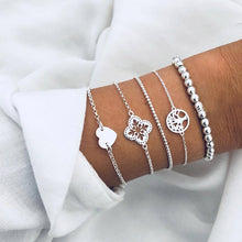 Kép betöltése a galériamegjelenítőbe: Charm Bracelet Set
