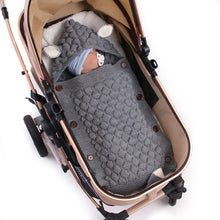 Kép betöltése a galériamegjelenítőbe: Baby Sleeping Bag
