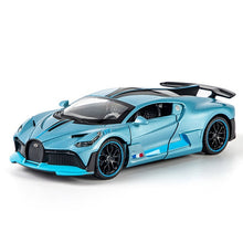 Kép betöltése a galériamegjelenítőbe: 1:32 Alloy Bugatti DIVO Super Sports Car Model
