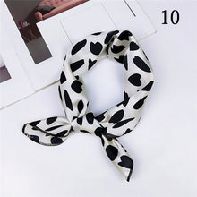 将图片加载到图库查看器，Fashion Polka Dot Leopard Silk Scarf
