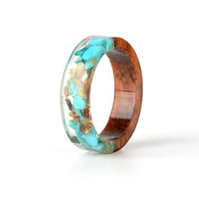 Kép betöltése a galériamegjelenítőbe: Handmade Wood Resin Ring
