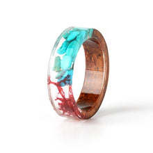 Kép betöltése a galériamegjelenítőbe: Handmade Wood Resin Ring
