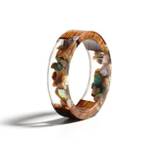 Kép betöltése a galériamegjelenítőbe: Handmade Wood Resin Ring
