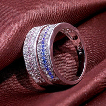 Kép betöltése a galériamegjelenítőbe: Silver Ring with Round Sapphire Zircon Gemstone
